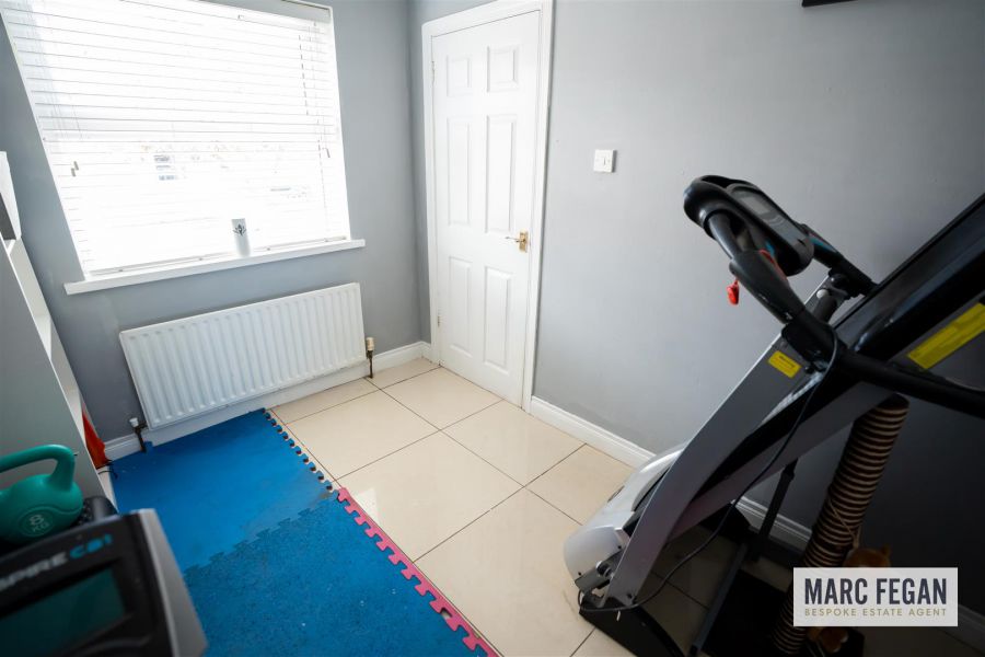 15 Bann Close