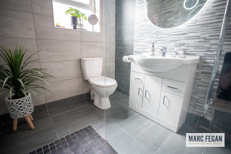 15 Bann Close