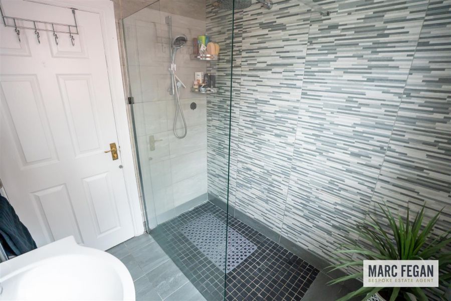 15 Bann Close