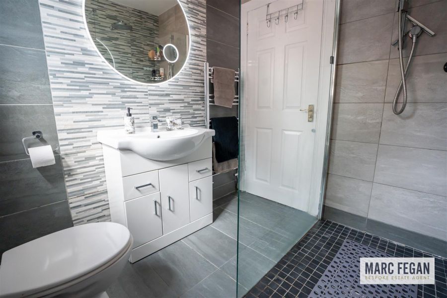 15 Bann Close