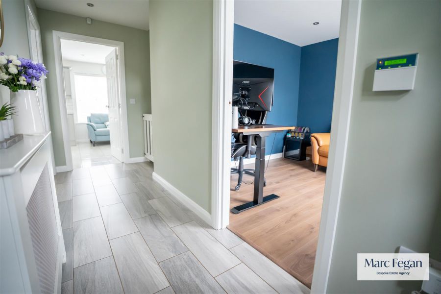 22 Headington Manor