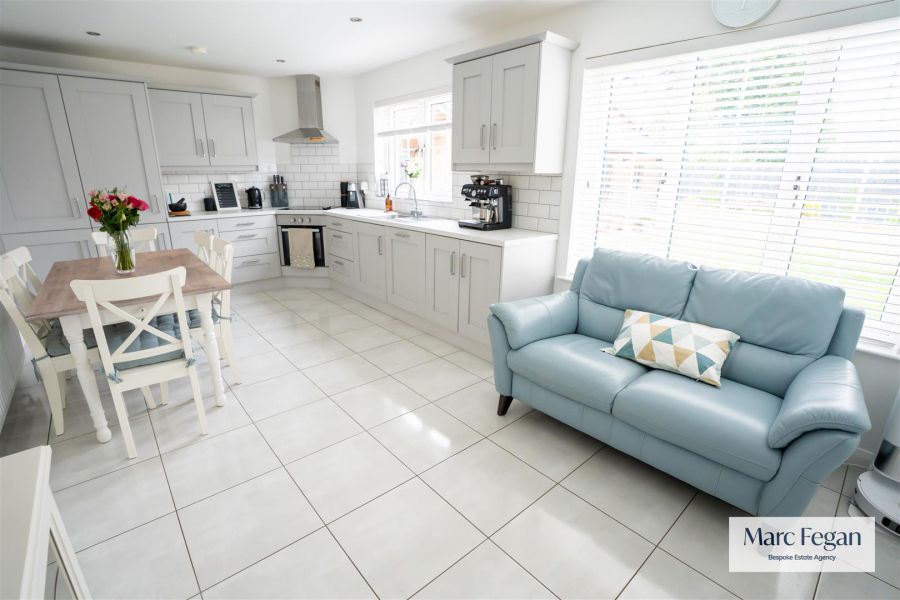 22 Headington Manor