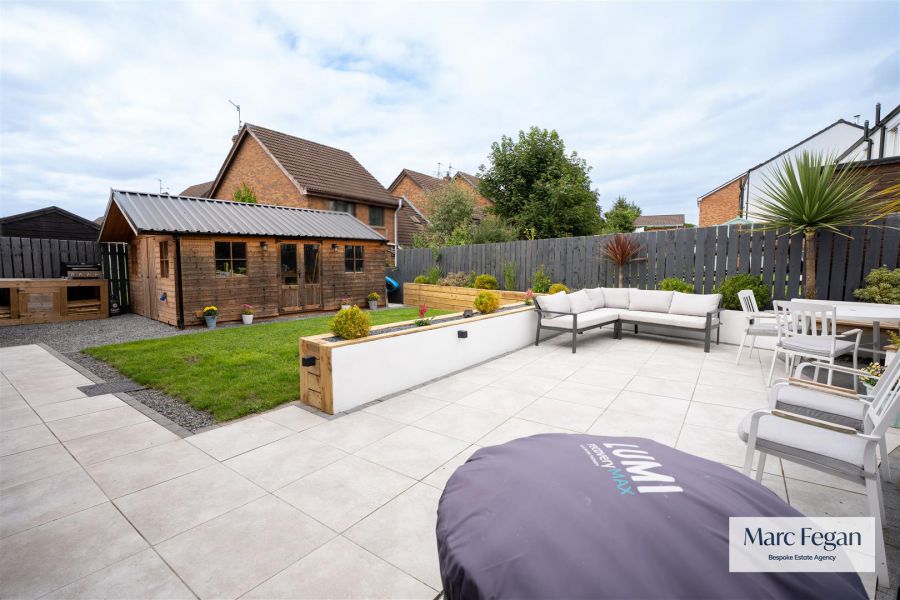 22 Headington Manor