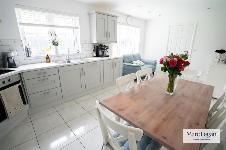 22 Headington Manor