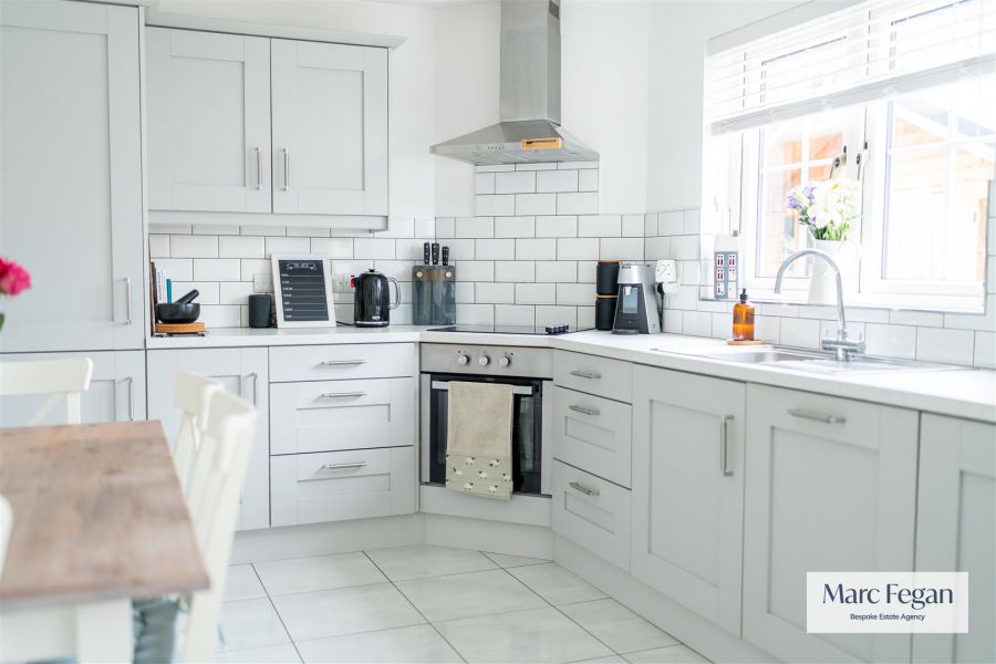 22 Headington Manor