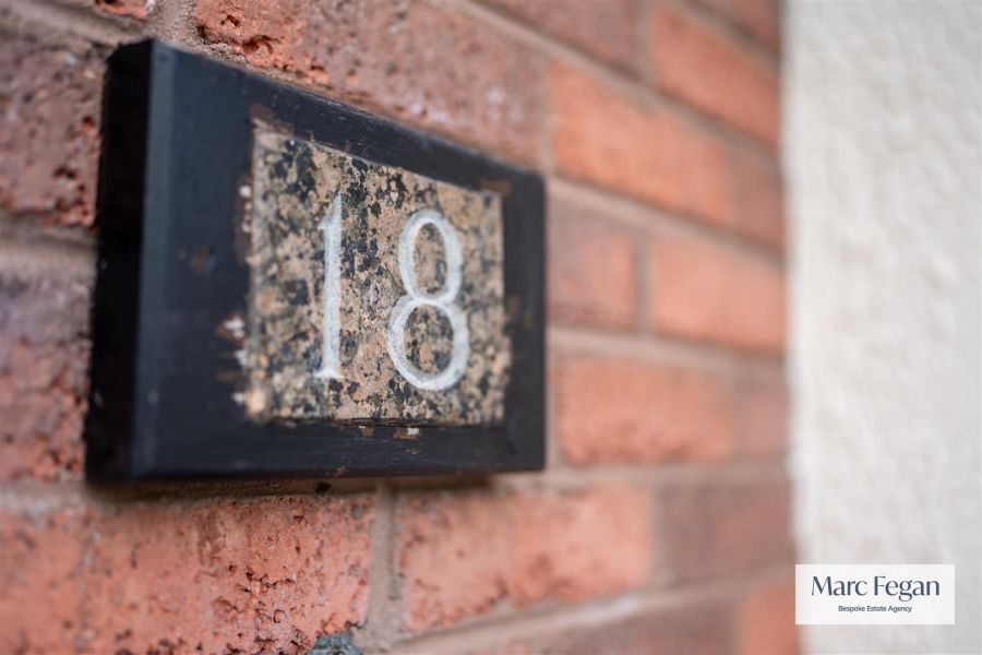 18 Collingwood Avenue