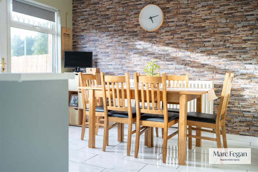 144 Pinebank 144 Pinebank