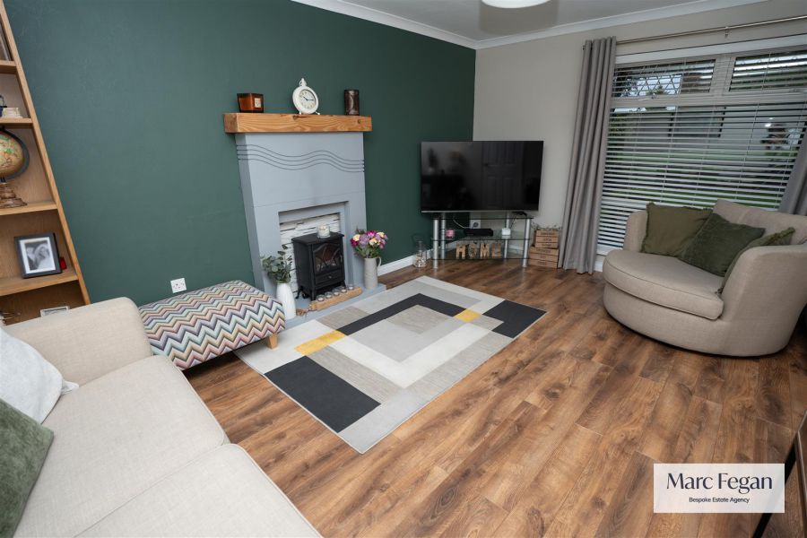 144 Pinebank