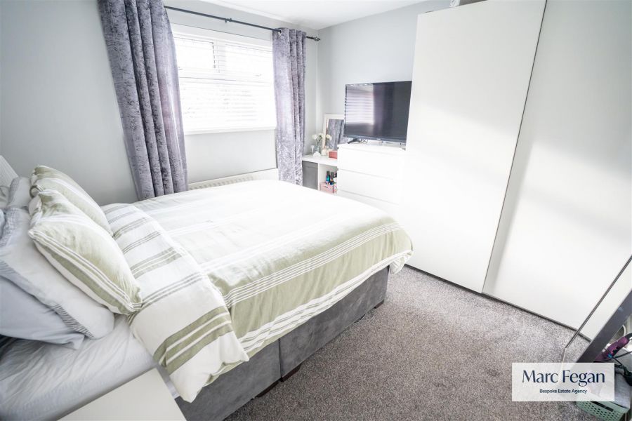 144 Pinebank