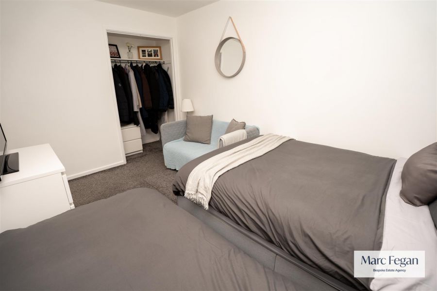 144 Pinebank