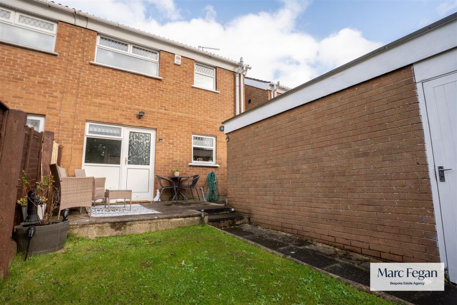144 Pinebank