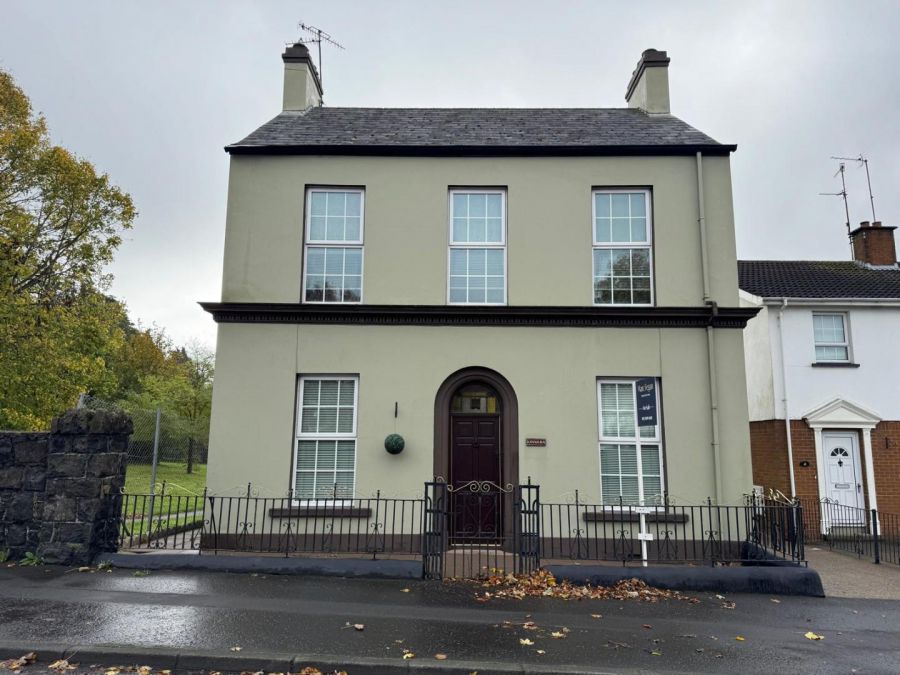 2 Parkview Street
