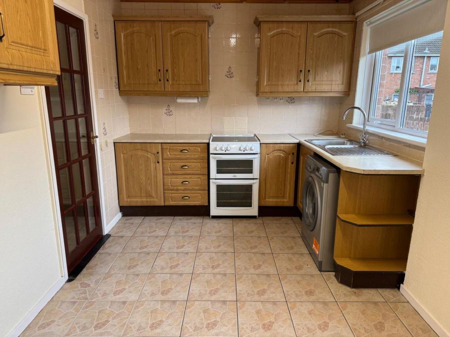 28 Glenavon Crescent 28 Glenavon Crescent