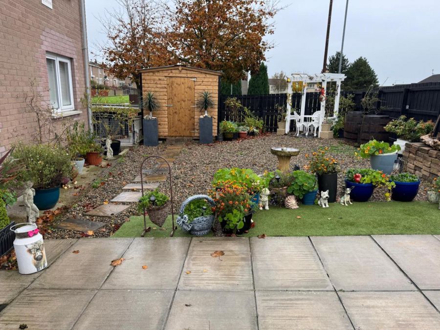 34F Downshire Avenue