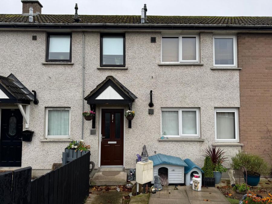 34F Downshire Avenue