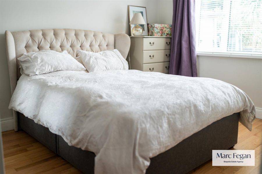 31 Annesborough Park