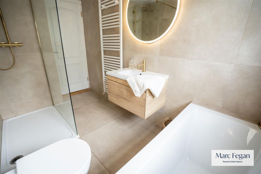 31 Annesborough Park