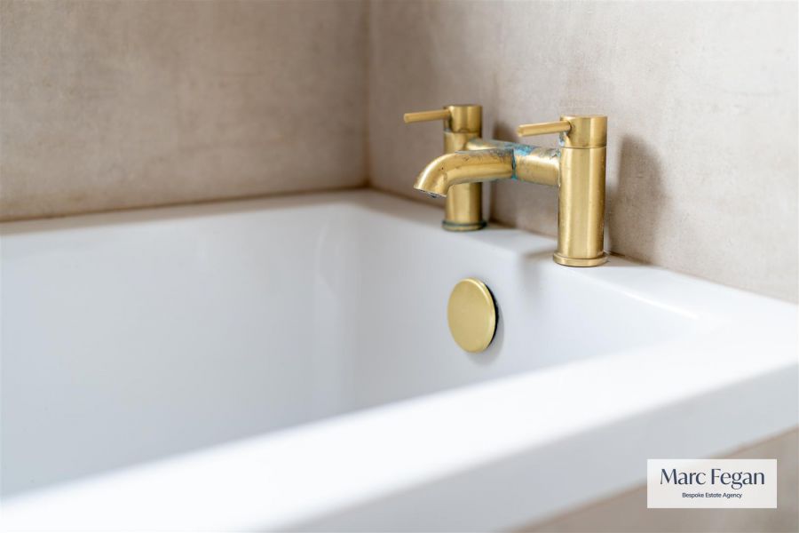 31 Annesborough Park