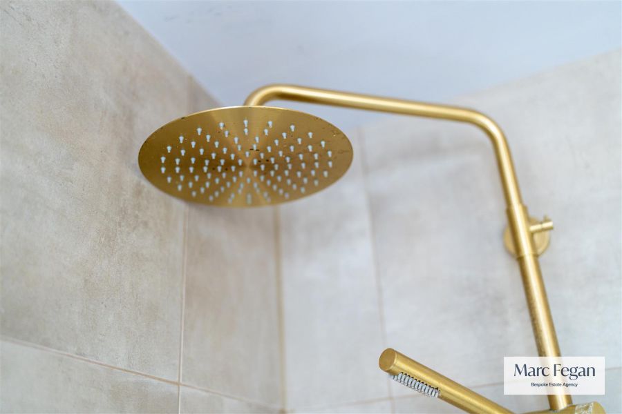 31 Annesborough Park