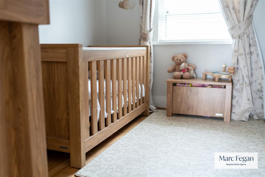 31 Annesborough Park