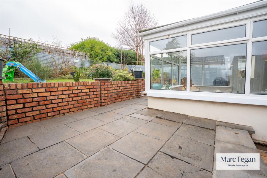 31 Annesborough Park