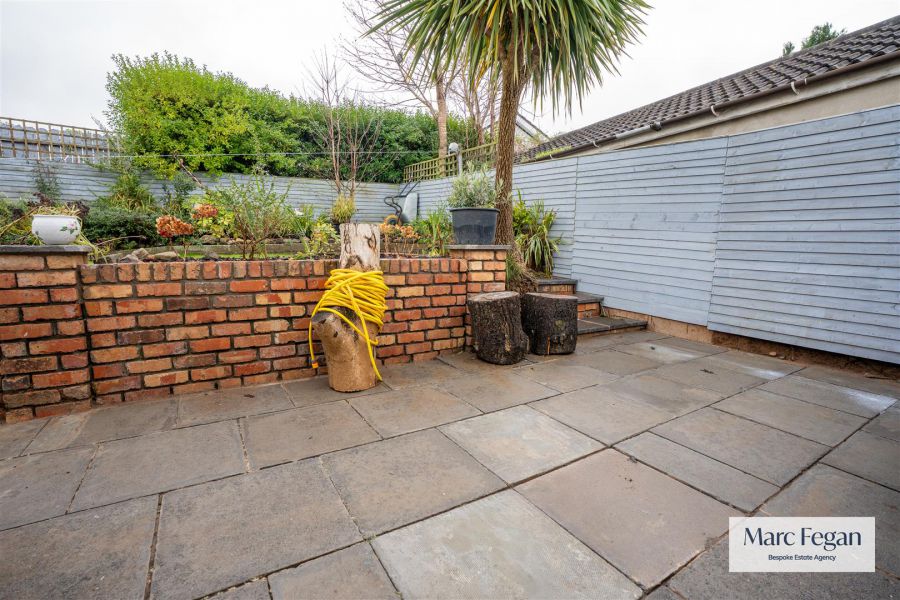 31 Annesborough Park