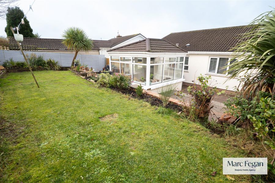 31 Annesborough Park