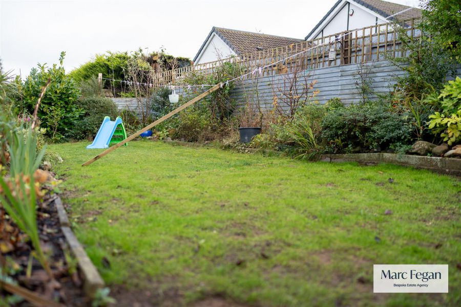 31 Annesborough Park