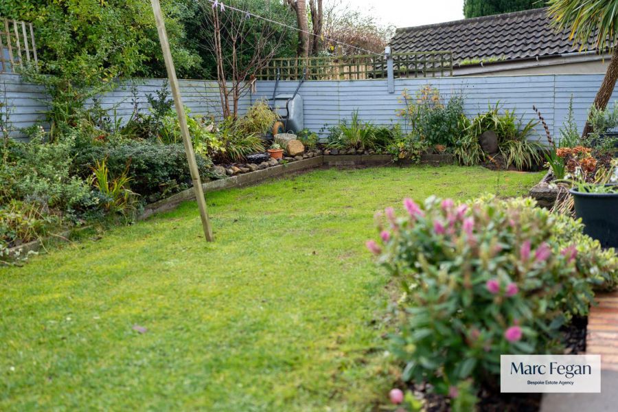 31 Annesborough Park