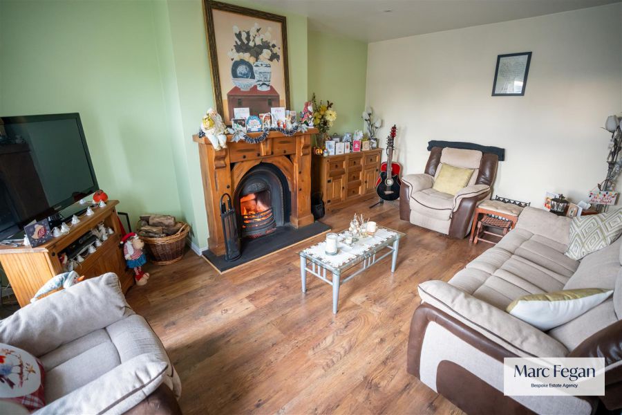 24 Willowfield Crescent