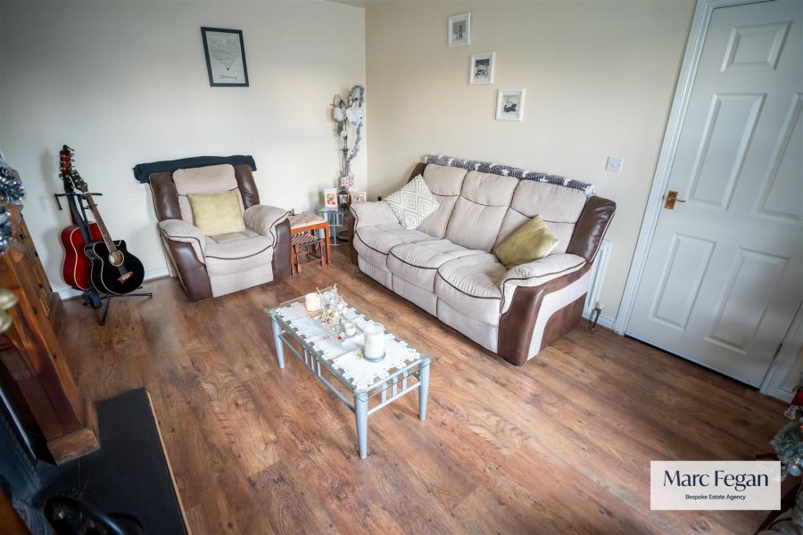 24 Willowfield Crescent