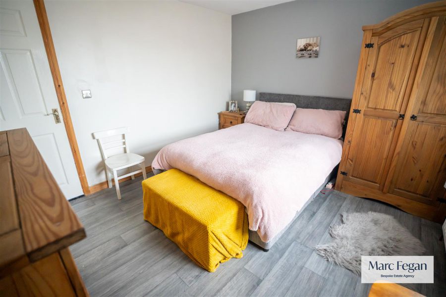 24 Willowfield Crescent