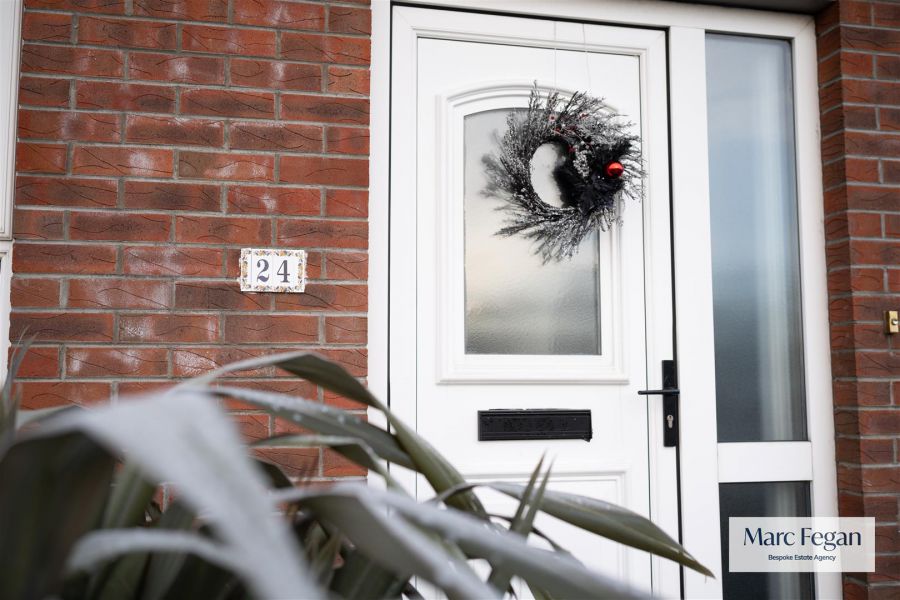 24 Willowfield Crescent