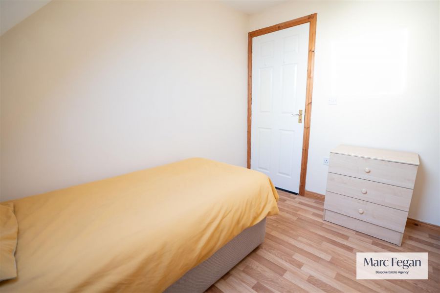 24 Willowfield Crescent