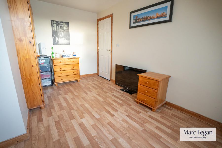 24 Willowfield Crescent