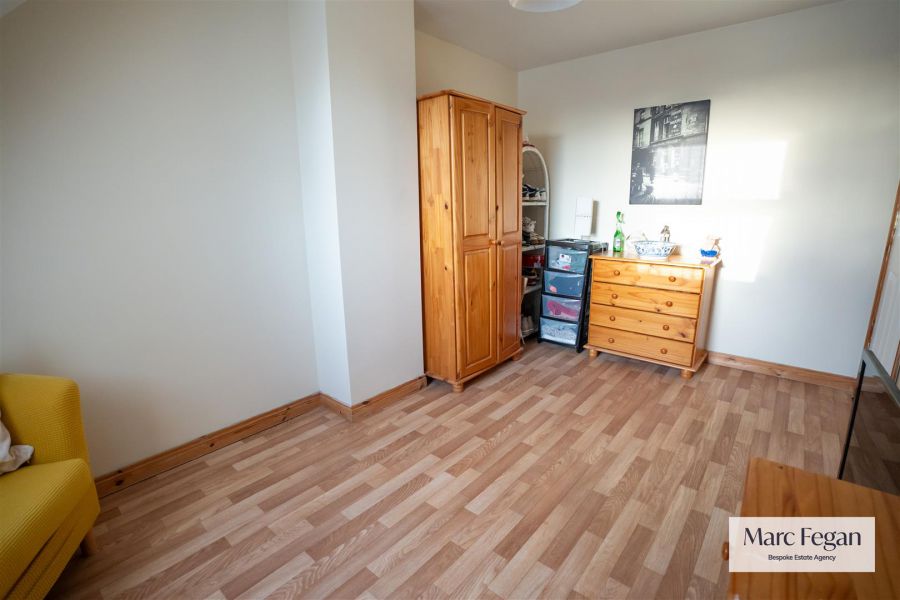 24 Willowfield Crescent