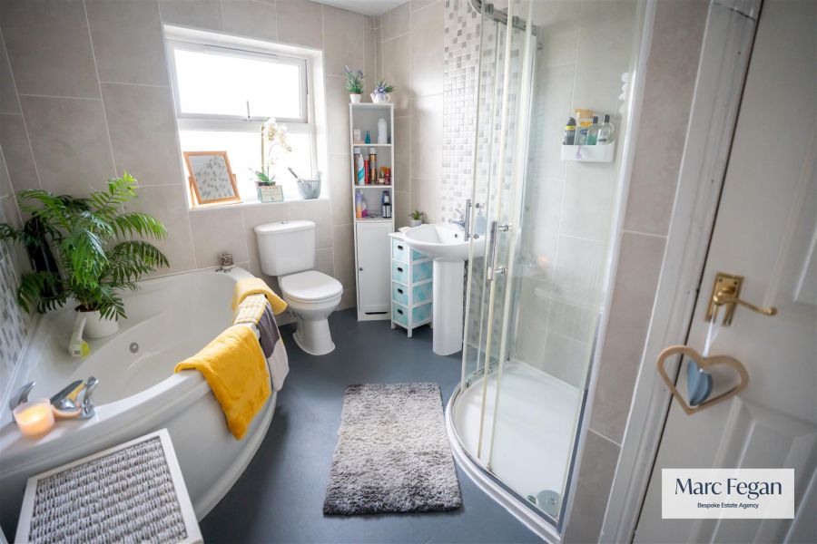 24 Willowfield Crescent