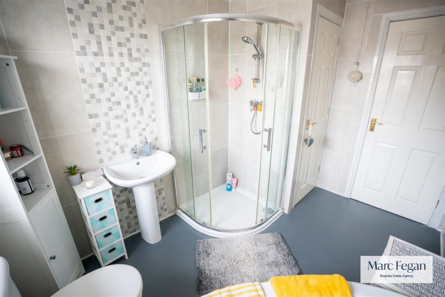 24 Willowfield Crescent