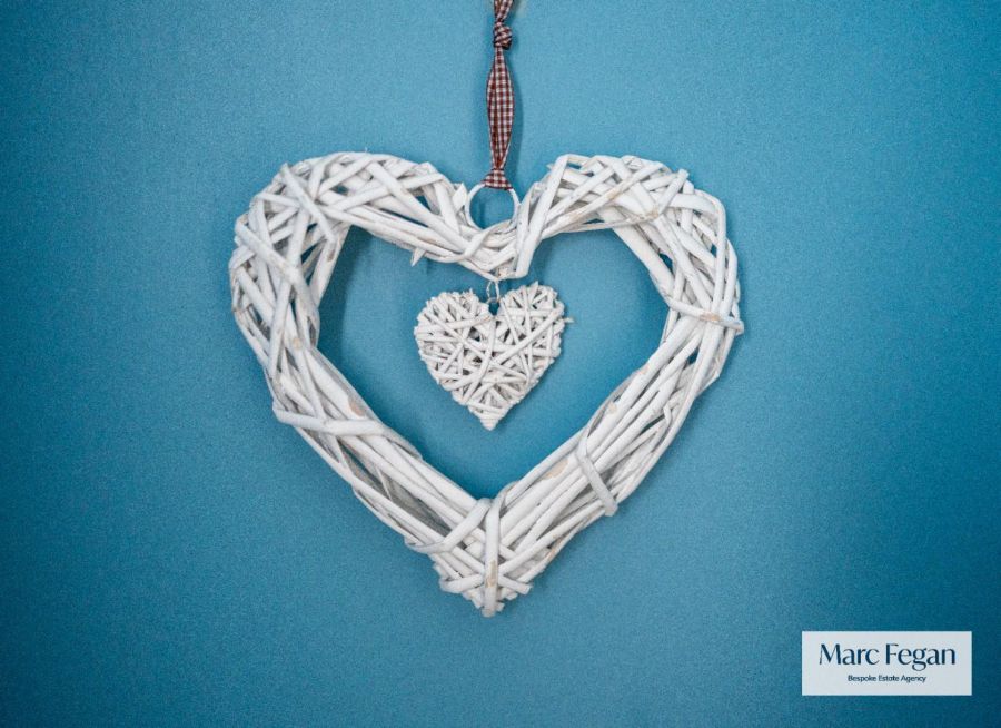 24 Willowfield Crescent