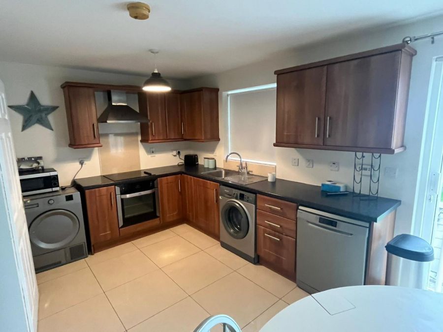 108 Carrickvale Manor