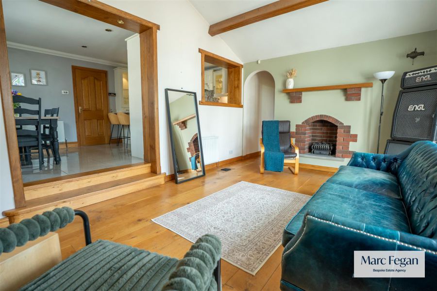 9 Ashgrove Close