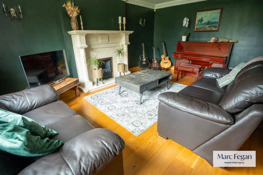 9 Ashgrove Close