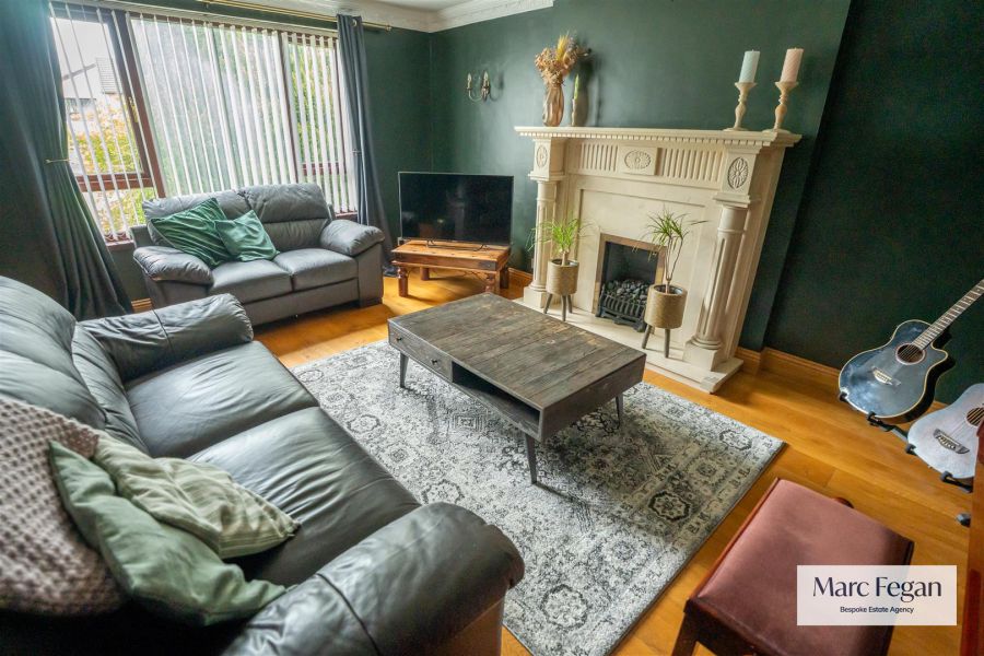9 Ashgrove Close