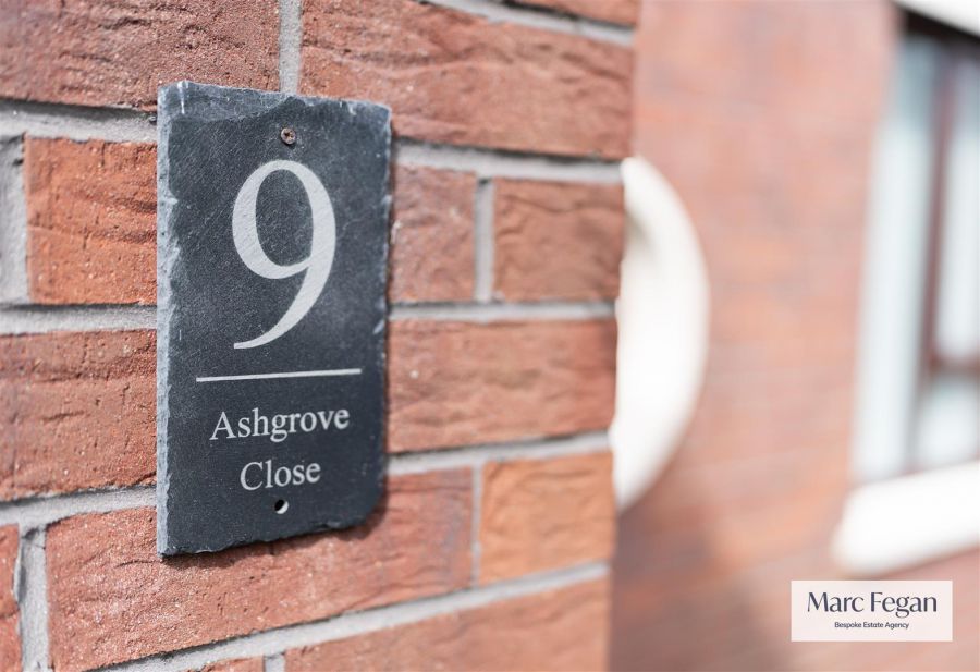 9 Ashgrove Close