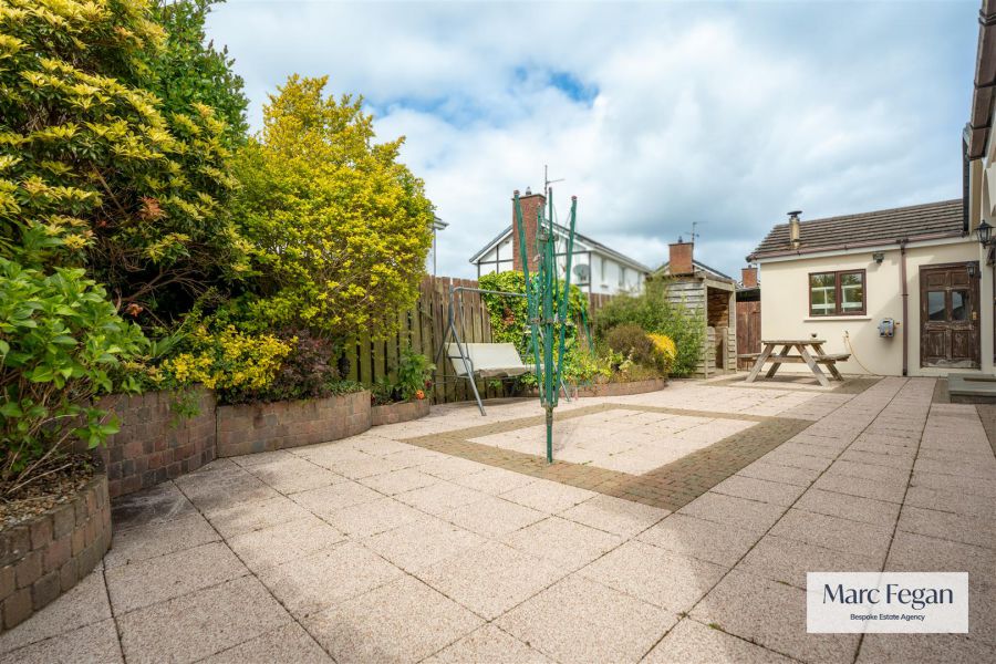 9 Ashgrove Close