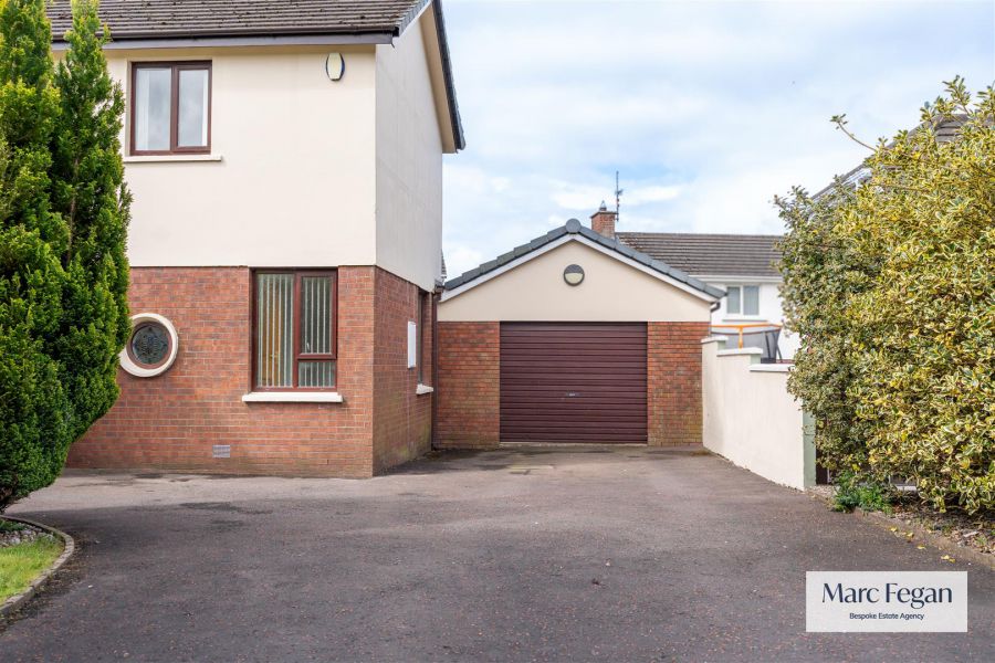 9 Ashgrove Close