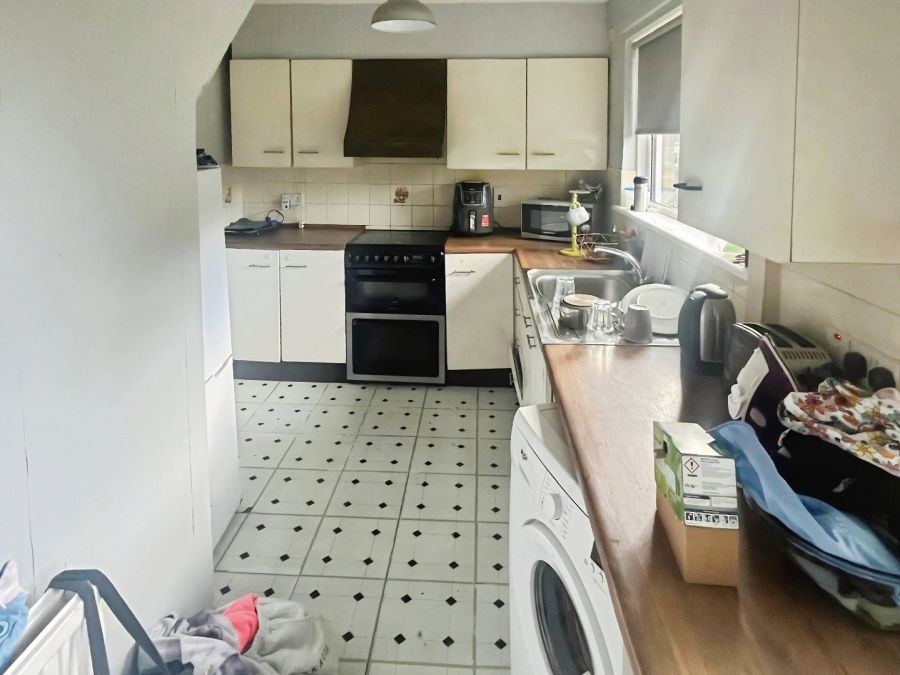 46 Woodside Green