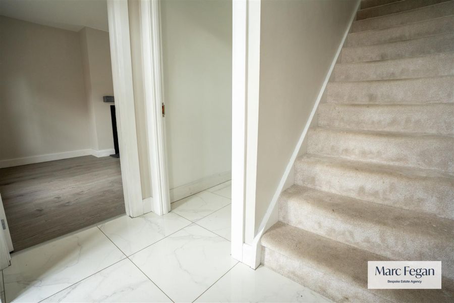 27 Tarry Wood