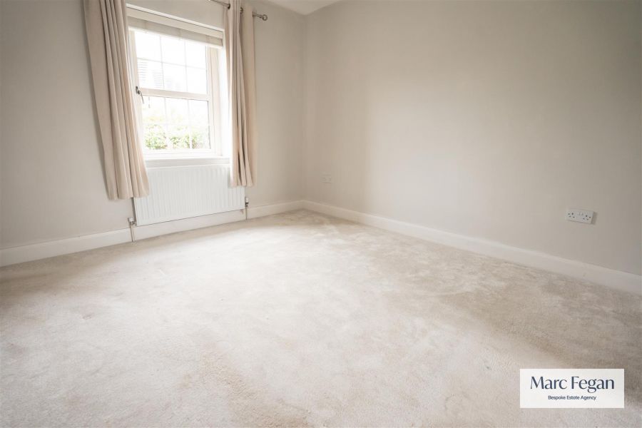 27 Tarry Wood