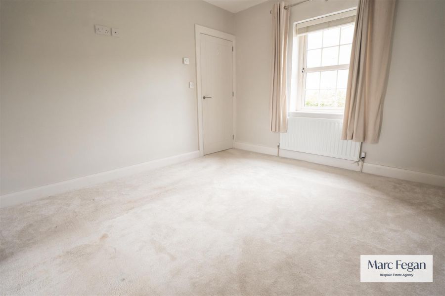 27 Tarry Wood